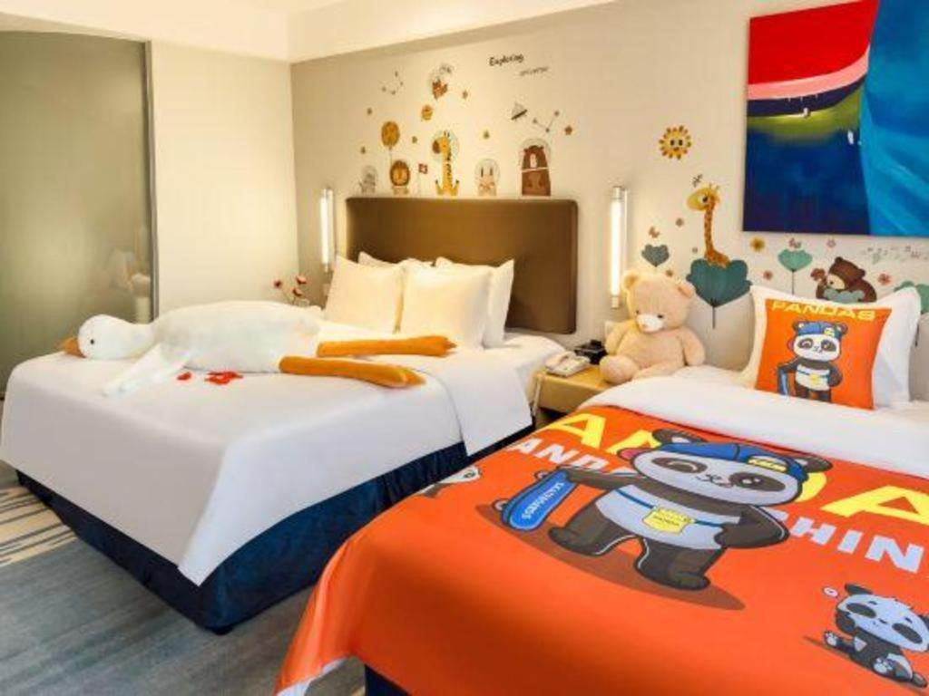 Holiday Inn Express Zhangye By Ihg Exteriör bild