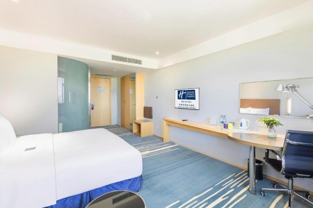 Holiday Inn Express Zhangye By Ihg Exteriör bild